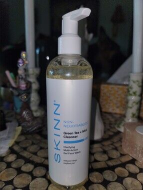 🌿Non Negotiables By SKINN Green Tea & Mint Facial Cleanser 🌿